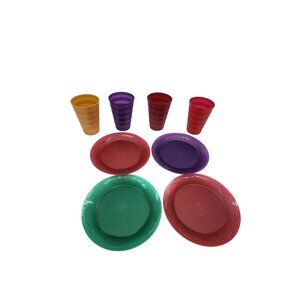Tupperware Jewel tone  snack plates 18 oz cups